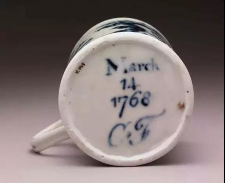 庫克沃西燒制的蘋果酒杯 庫克沃西燒制的蘋果酒杯